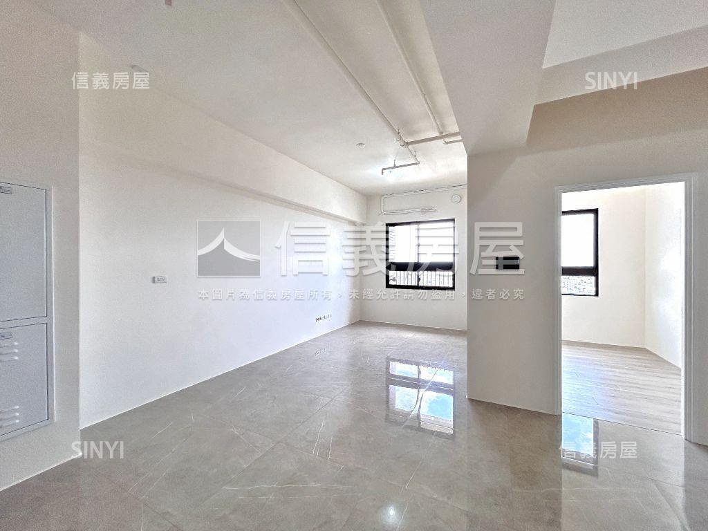 精銳闊次頂樓三房平車房屋室內格局與周邊環境