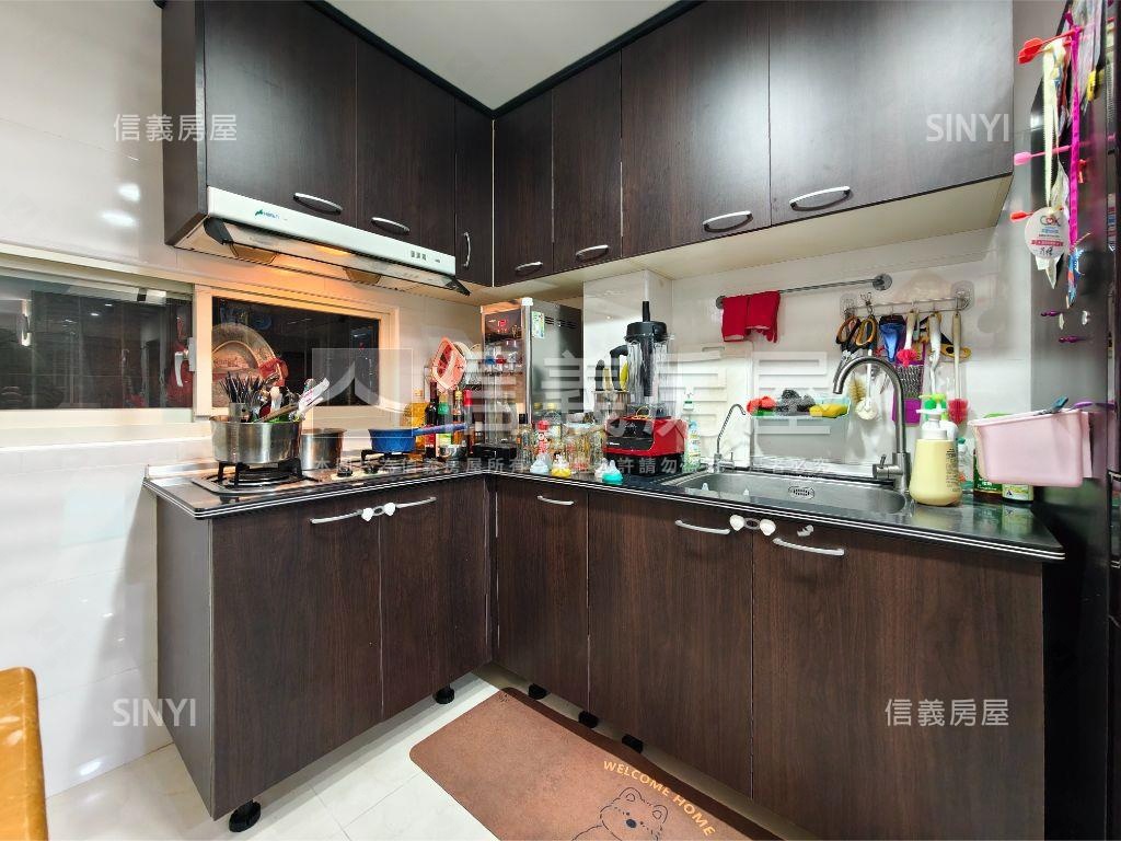 邊間三面採光美寓房屋室內格局與周邊環境