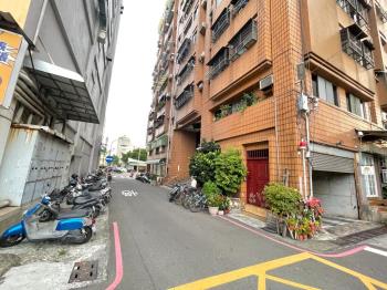 後驛商圈輕鬆成家電梯三房