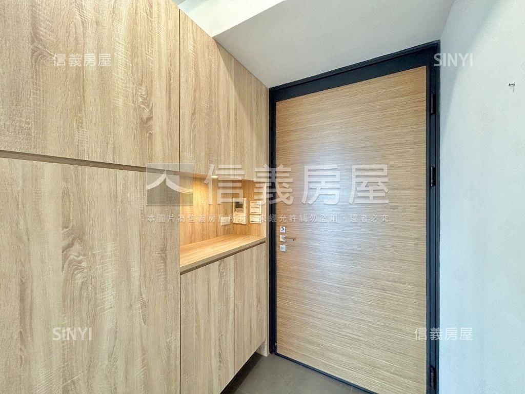 椰林昂遼闊山景大三房房屋室內格局與周邊環境