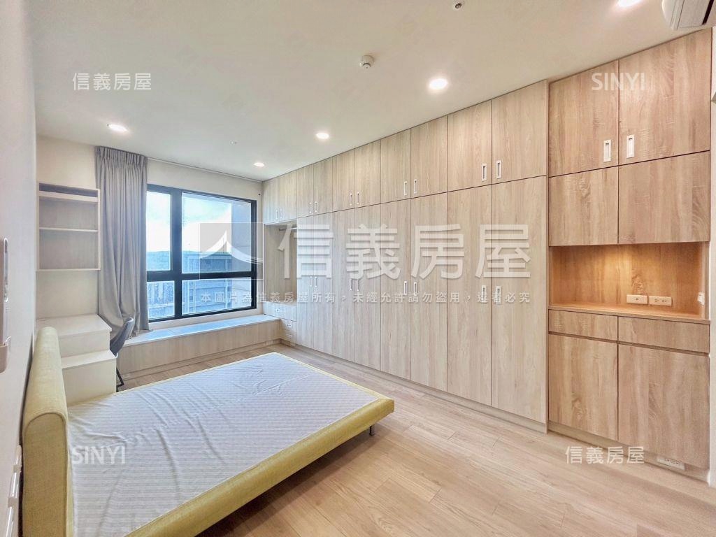 椰林昂遼闊山景大三房房屋室內格局與周邊環境
