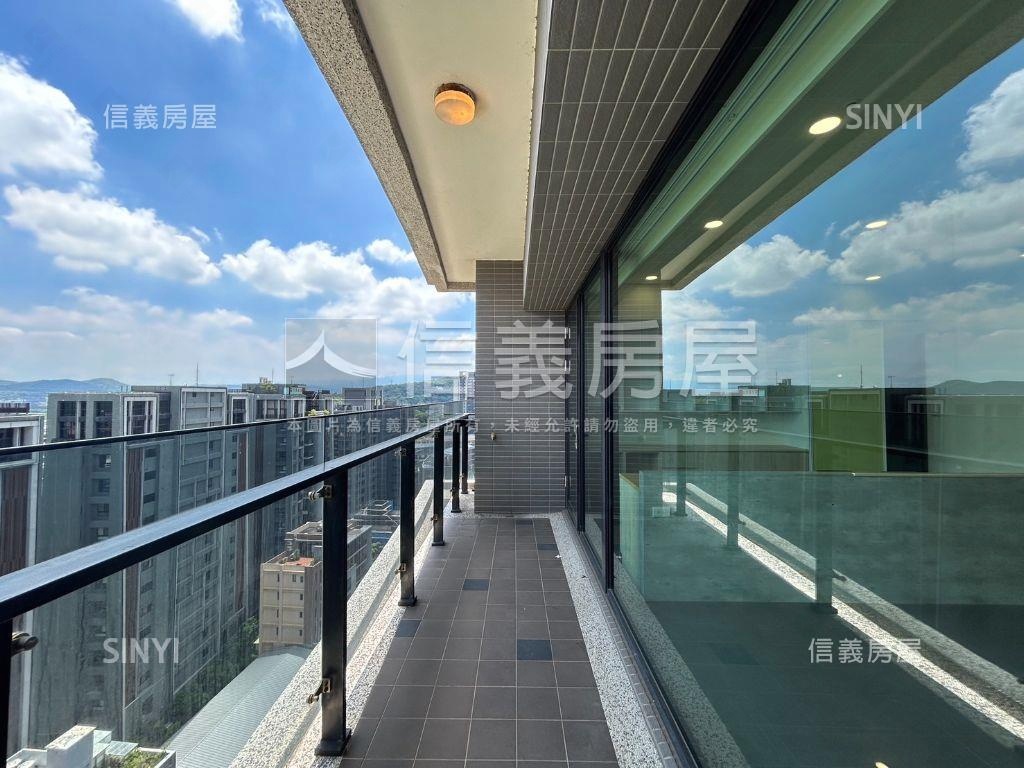 椰林昂遼闊山景大三房房屋室內格局與周邊環境