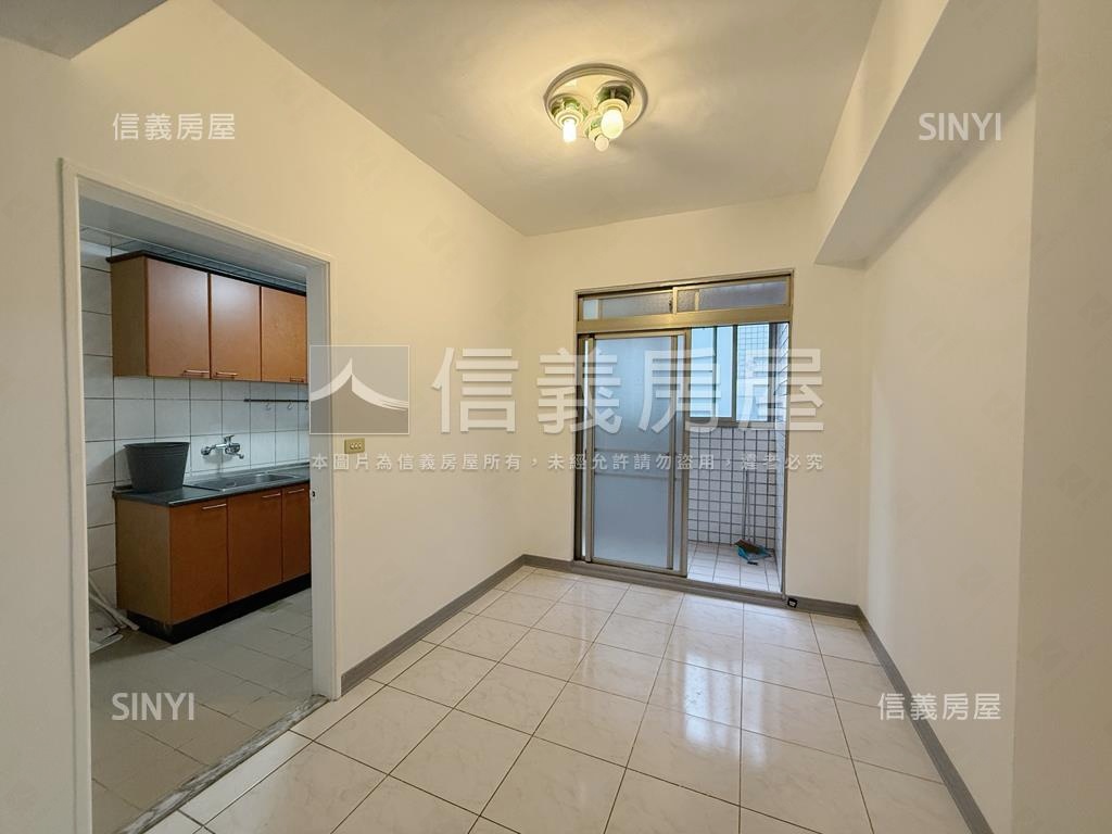 世貿新城美景高樓三房房屋室內格局與周邊環境