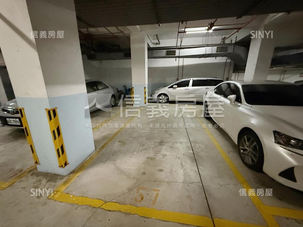 世貿新城美景高樓三房房屋室內格局與周邊環境