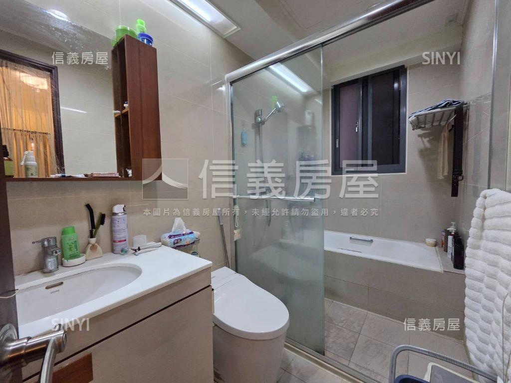 ▲新生北路前棟三房車位▲房屋室內格局與周邊環境