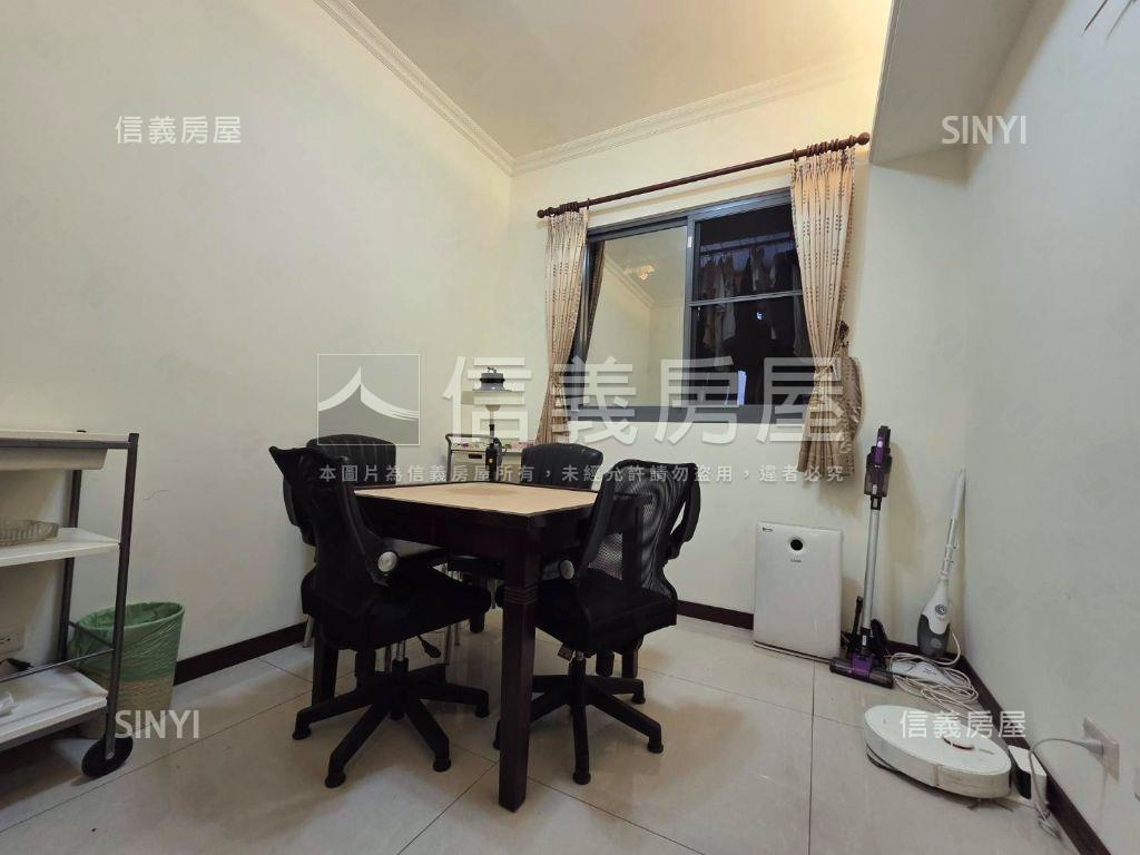 ▲新生北路前棟三房車位▲房屋室內格局與周邊環境