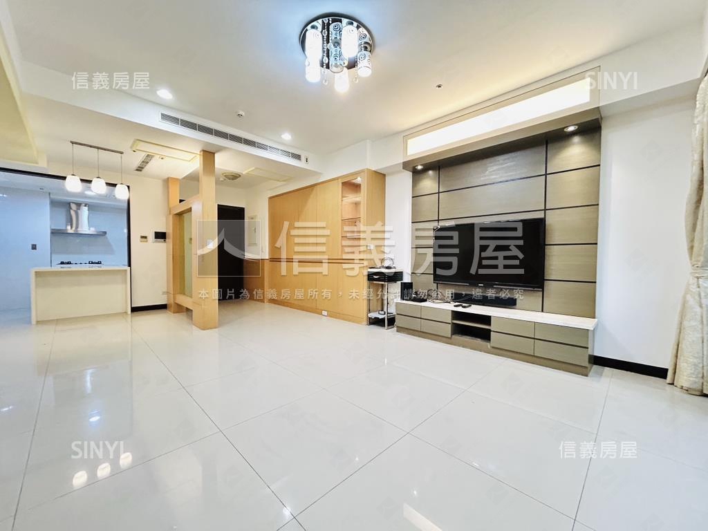 朝日邊間雙坡平車位房屋室內格局與周邊環境