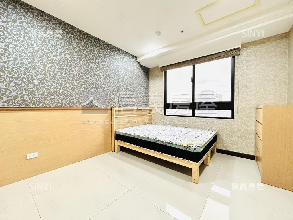 朝日邊間雙坡平車位房屋室內格局與周邊環境