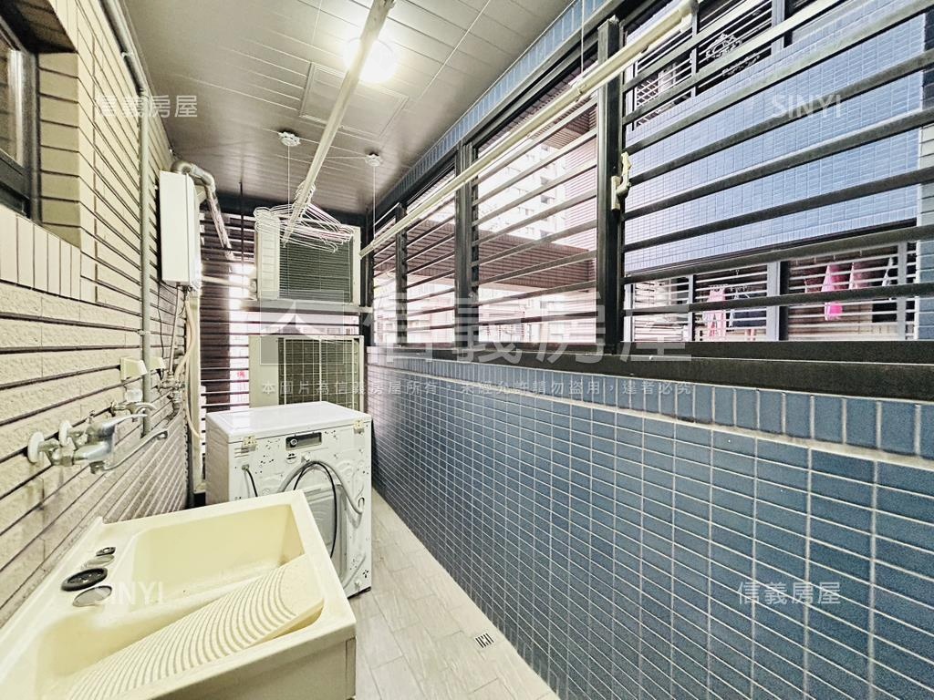 朝日邊間雙坡平車位房屋室內格局與周邊環境