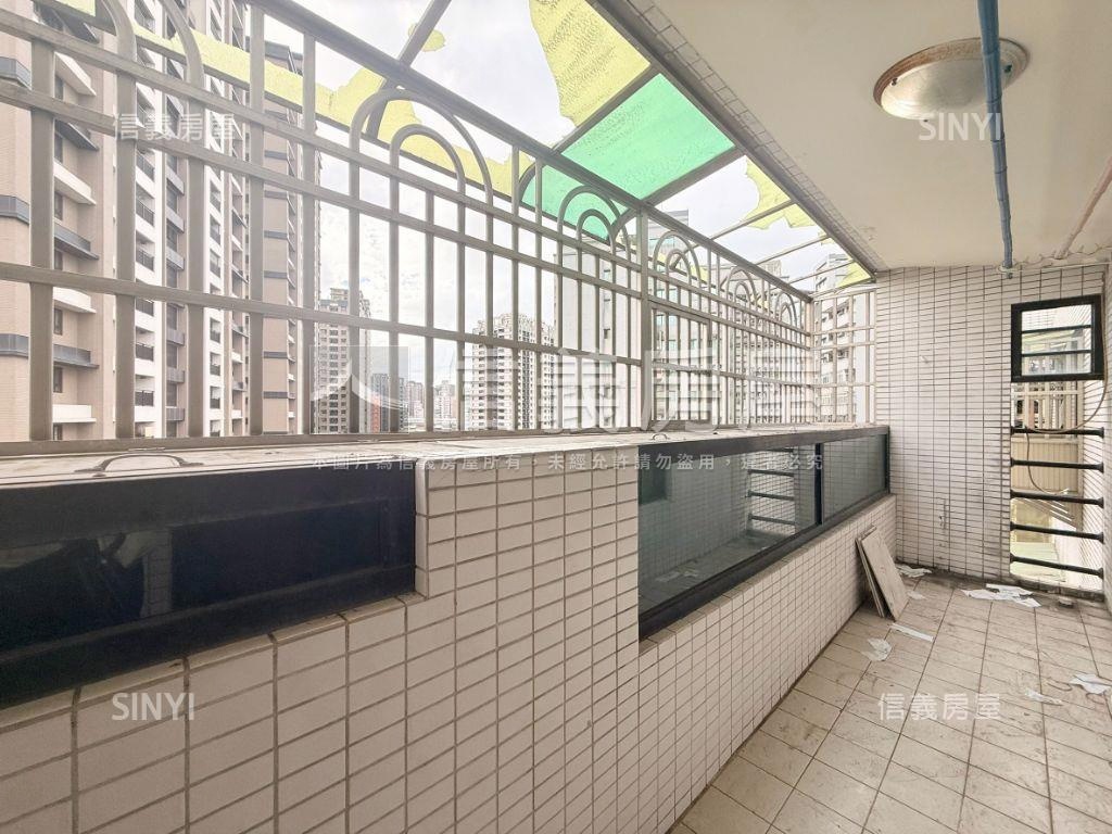 景安電梯三房車位房屋室內格局與周邊環境