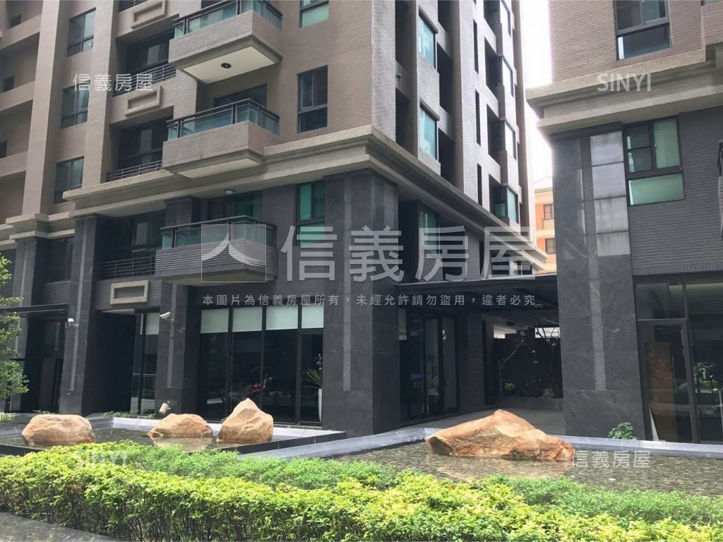 世紀凱悅朝南一房附車位房屋室內格局與周邊環境