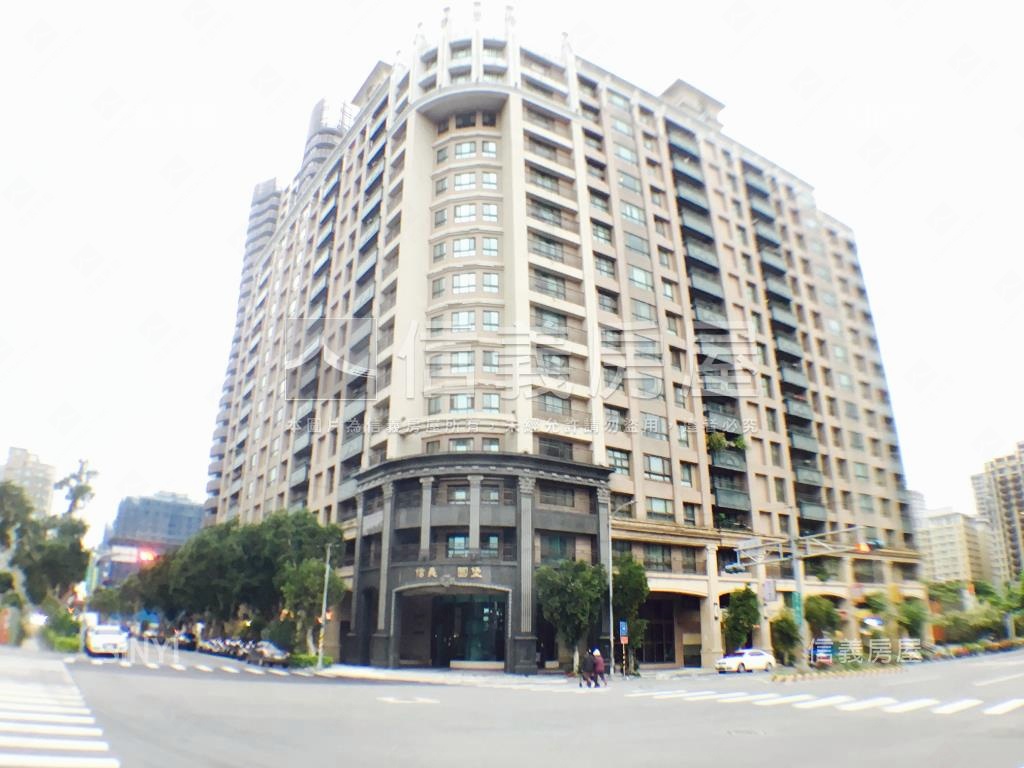 面文化二路三角窗金店面房屋室內格局與周邊環境