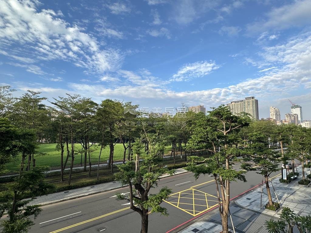 美術皇邑首排景觀房屋室內格局與周邊環境