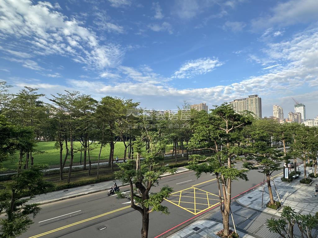 美術皇邑首排景觀房屋室內格局與周邊環境
