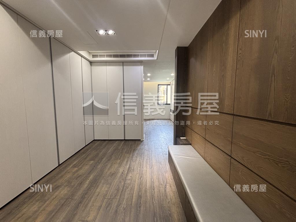 近捷運邊間活路屋況美透店房屋室內格局與周邊環境