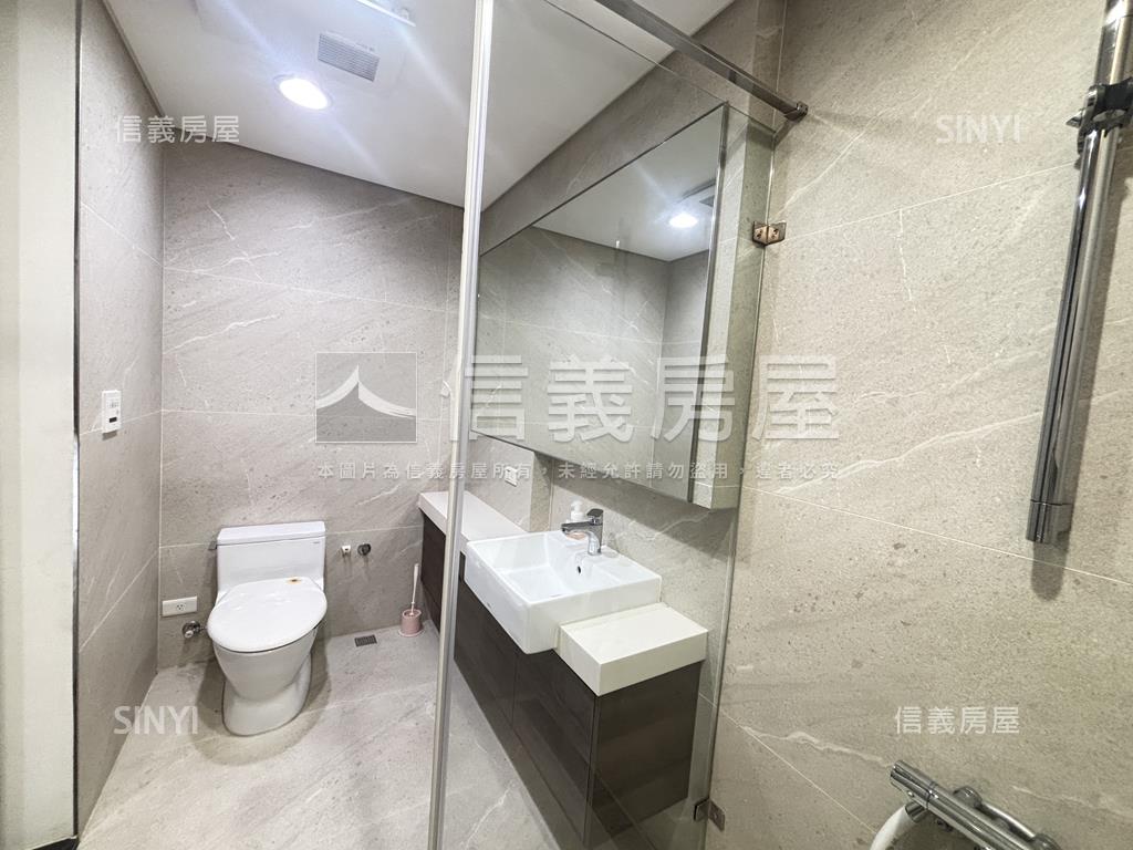 近捷運邊間活路屋況美透店房屋室內格局與周邊環境