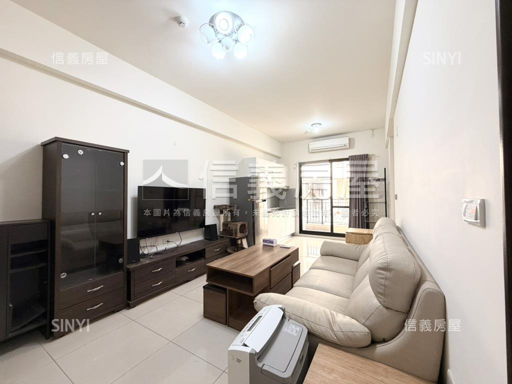 新市丨次頂樓兩房平車房屋室內格局與周邊環境