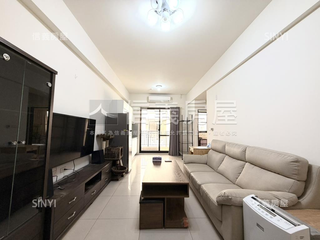 新市丨次頂樓兩房平車房屋室內格局與周邊環境