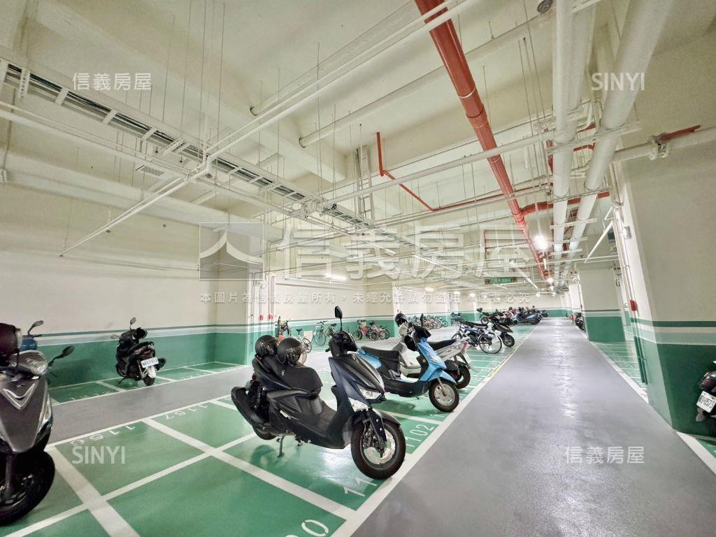 綠海都心朝南採光兩房平車房屋室內格局與周邊環境