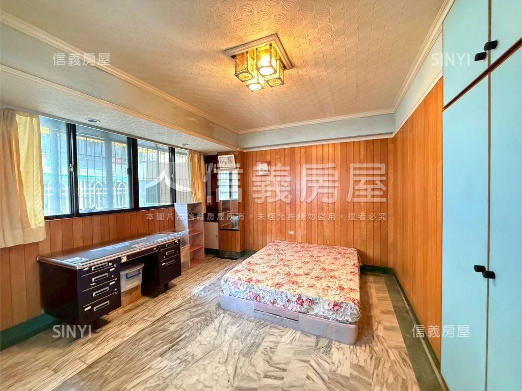 ＜電梯＞新中公園一層一戶房屋室內格局與周邊環境