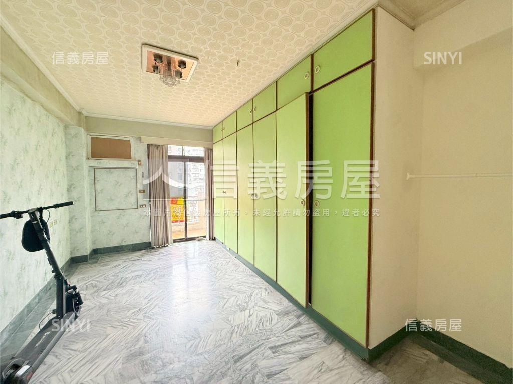 ＜電梯＞新中公園一層一戶房屋室內格局與周邊環境