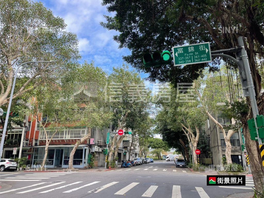 ＜電梯＞新中公園一層一戶房屋室內格局與周邊環境