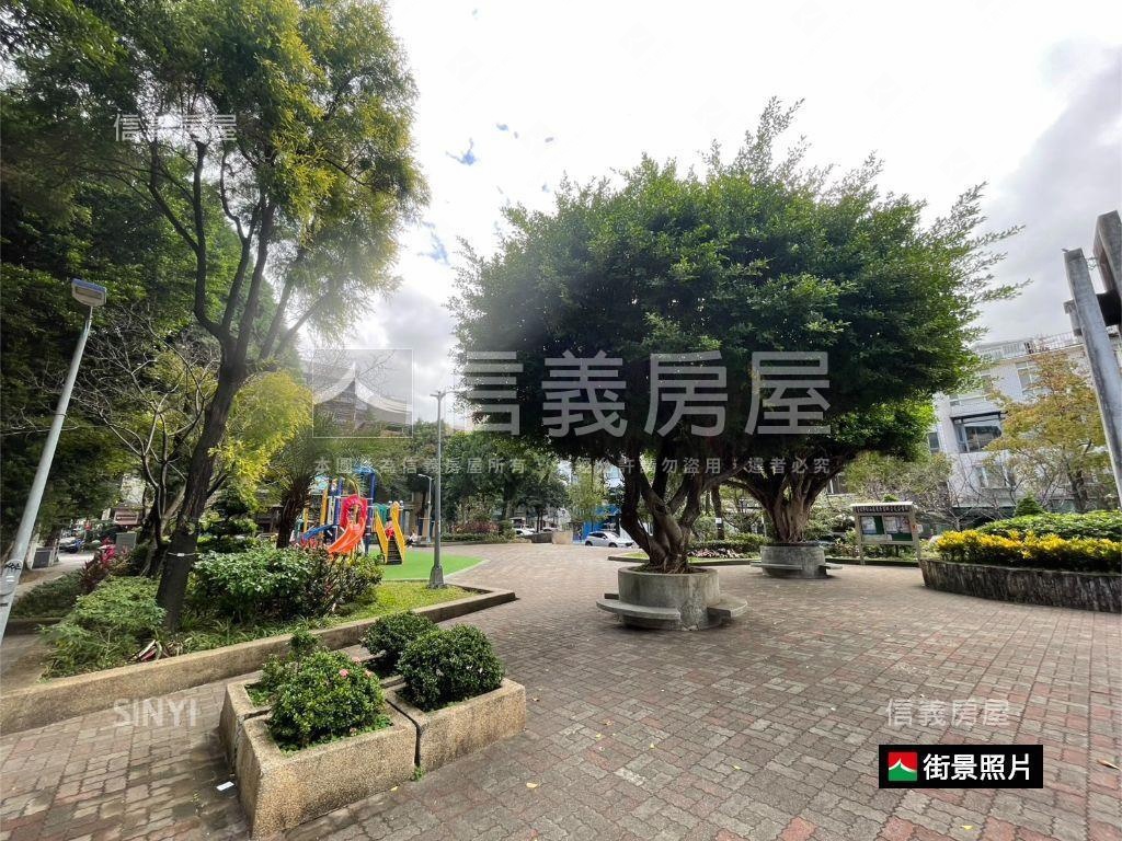 ＜電梯＞新中公園一層一戶房屋室內格局與周邊環境