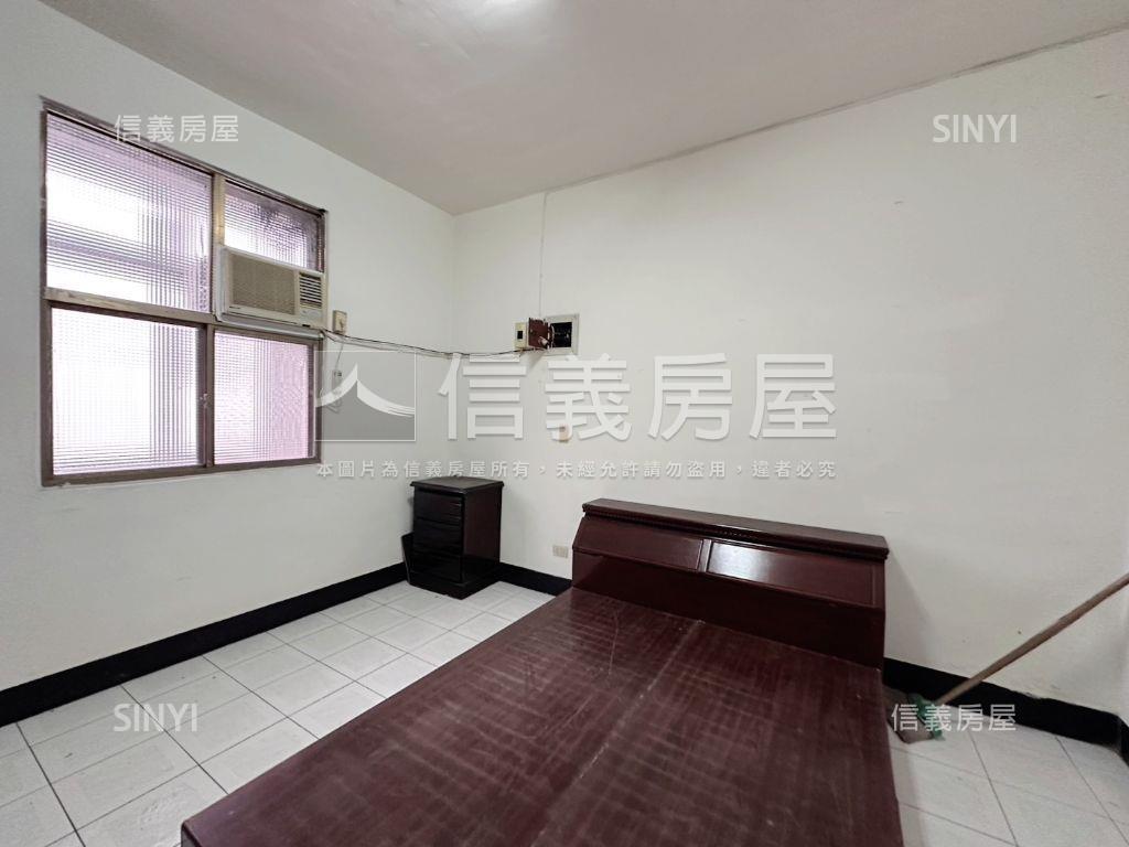 靜心中小學四房大空間房屋室內格局與周邊環境