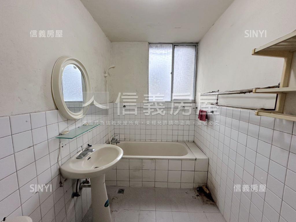靜心中小學四房大空間房屋室內格局與周邊環境