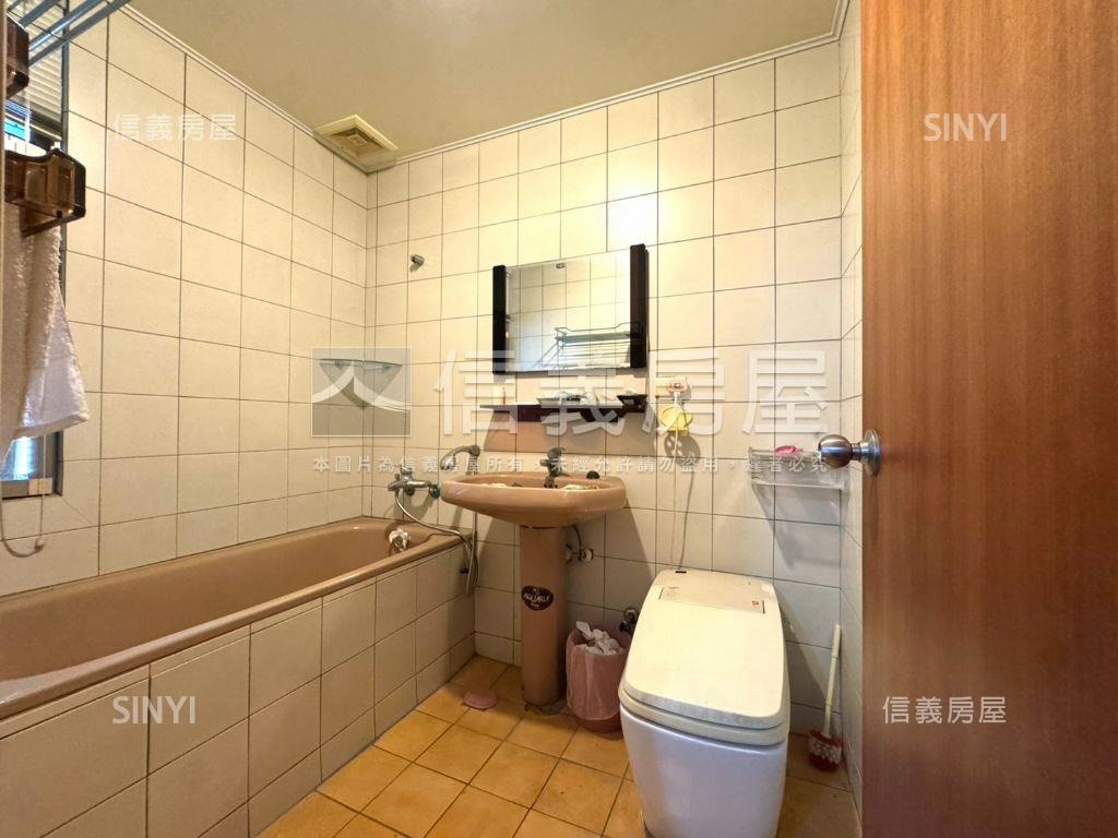 買方服務費１％捷運樓中樓房屋室內格局與周邊環境