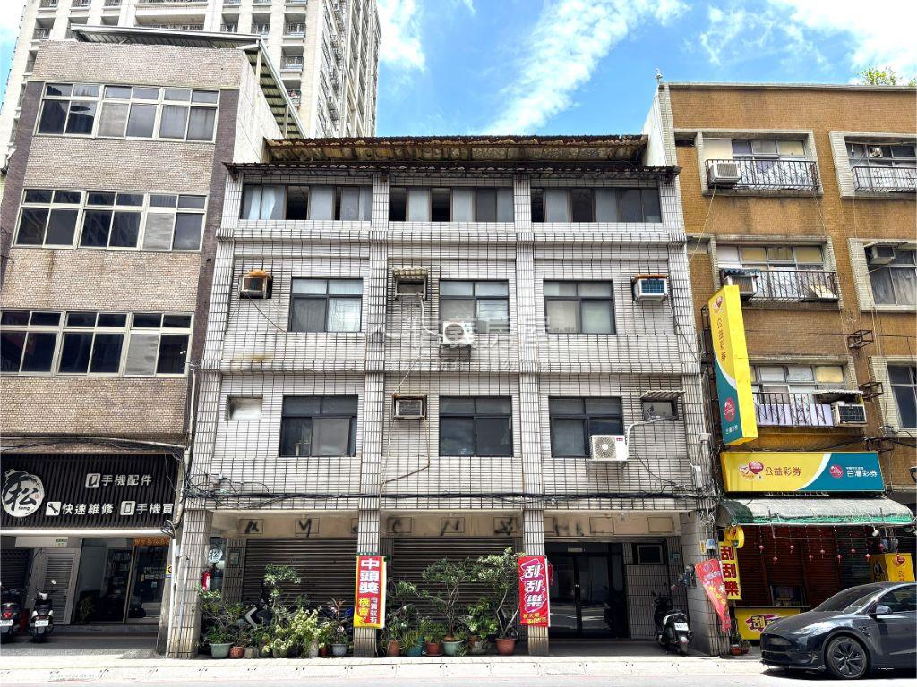 專任三重商業區透天土地房屋室內格局與周邊環境