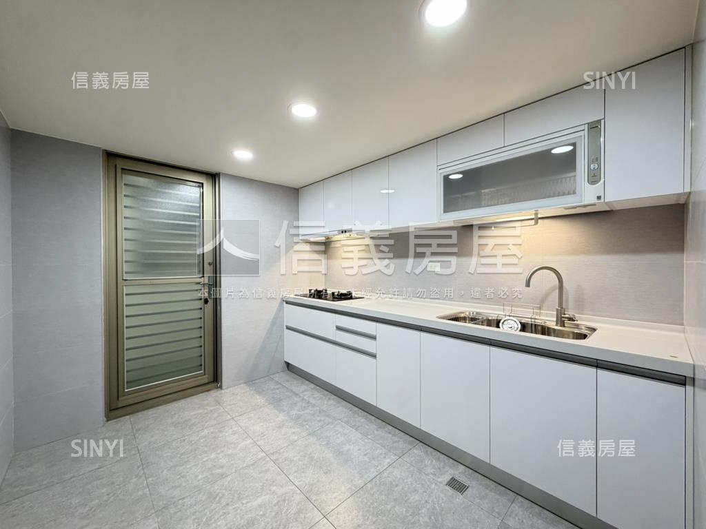 陶博館邊間３＋１房房屋室內格局與周邊環境