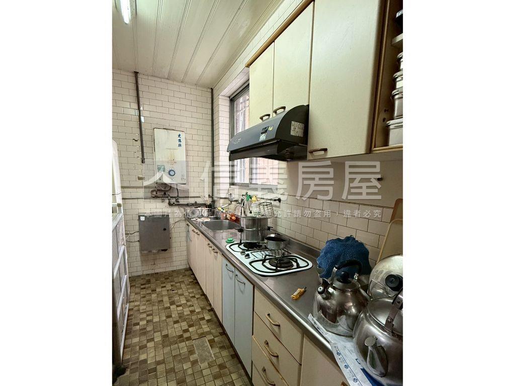 【松江公寓】邊間孝親樓層房屋室內格局與周邊環境