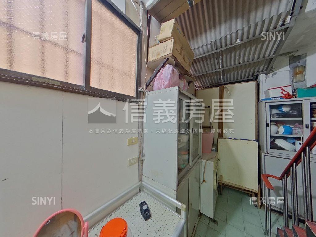 【松江公寓】邊間孝親樓層房屋室內格局與周邊環境