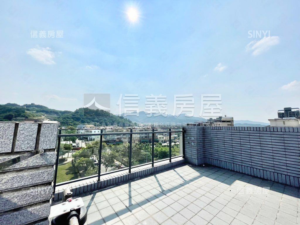 面公園景觀角間豪墅房屋室內格局與周邊環境