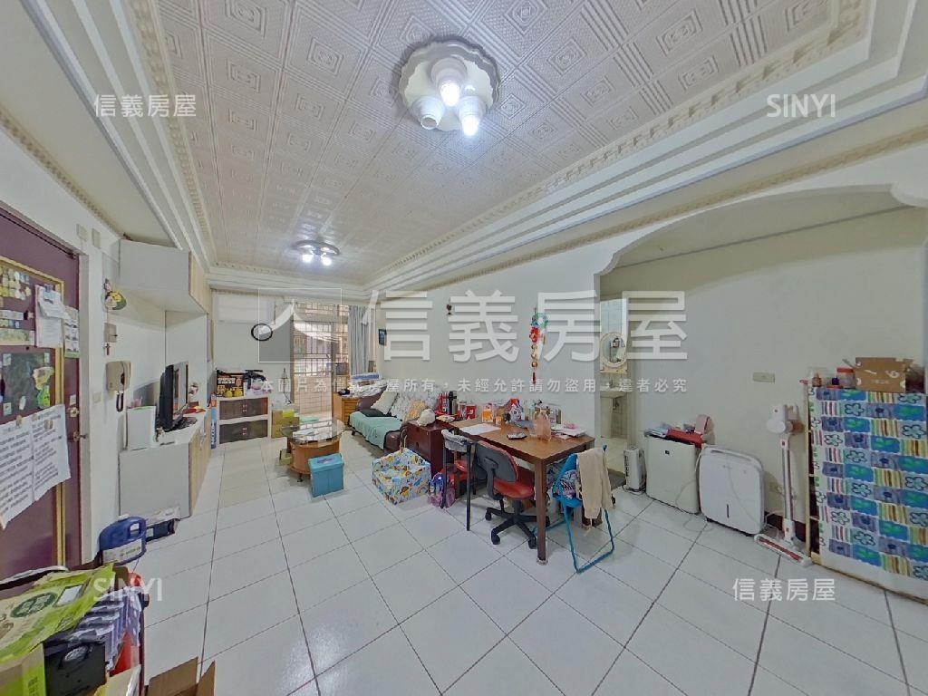 方正格局電梯３房房屋室內格局與周邊環境