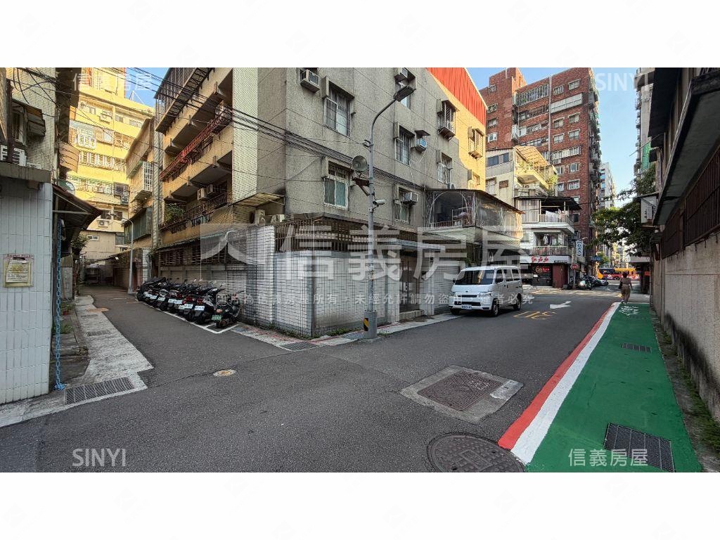 近小巨蛋四樓美寓房屋室內格局與周邊環境