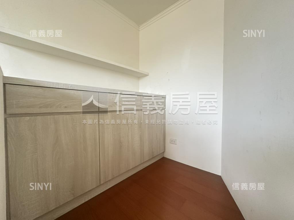 創遊美人邊間樓中樓房屋室內格局與周邊環境