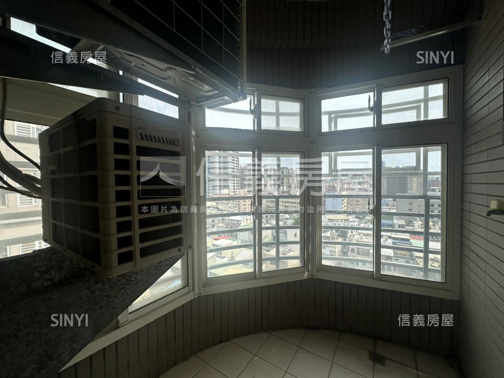 創遊美人邊間樓中樓房屋室內格局與周邊環境