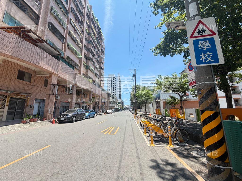 鳳山面國小金店面房屋室內格局與周邊環境
