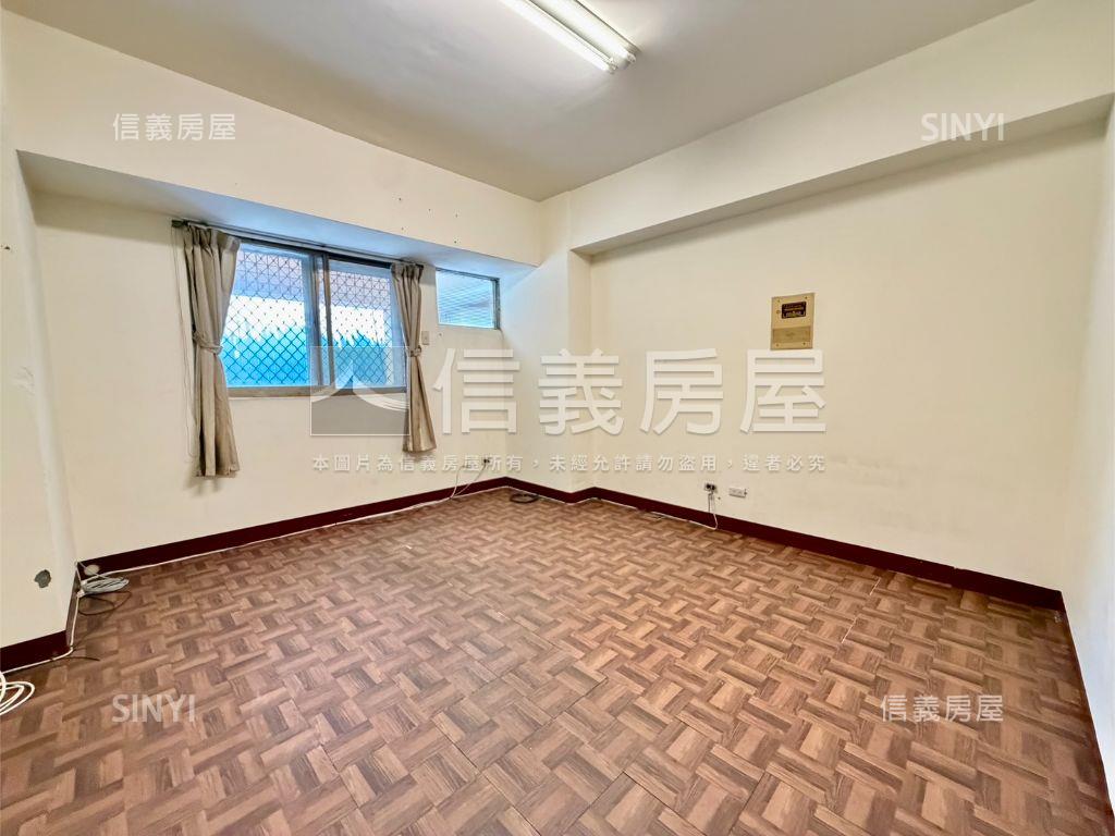 鎮北國小校園首排金店面房屋室內格局與周邊環境