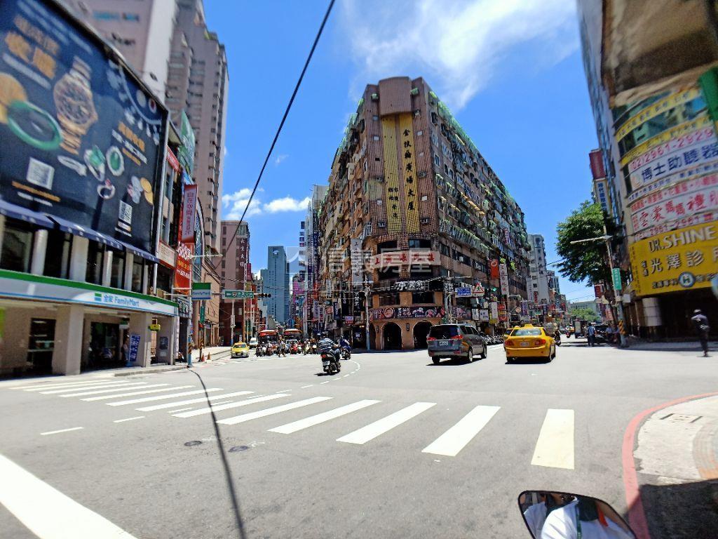府中站前凱悅精緻空間房屋室內格局與周邊環境
