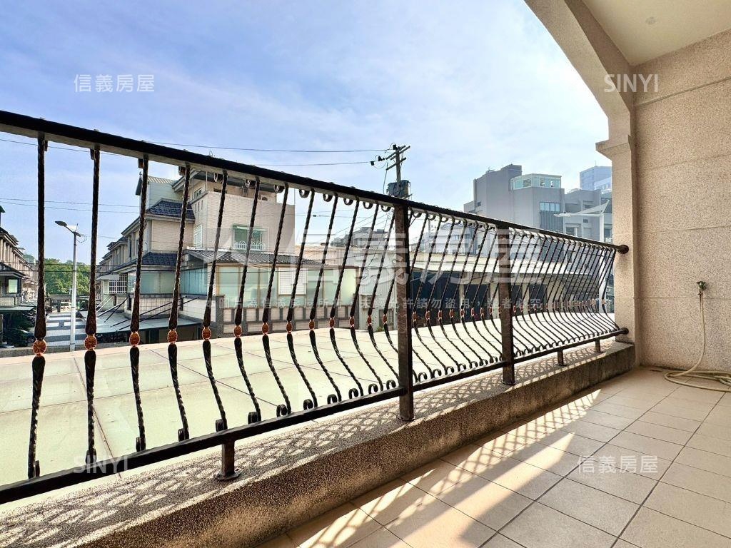 氣派６米面寬雙車電梯車墅房屋室內格局與周邊環境