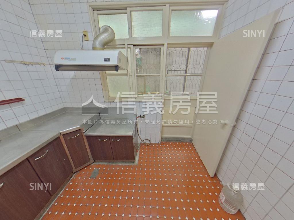 河景公寓２樓房屋室內格局與周邊環境