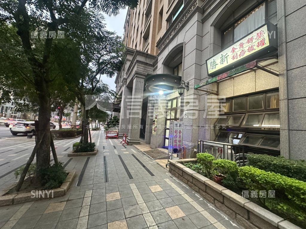 春城麗池文化二路臨路店面房屋室內格局與周邊環境