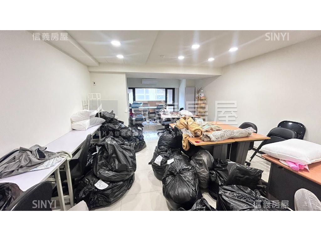 華東映月挑高店面車位房屋室內格局與周邊環境