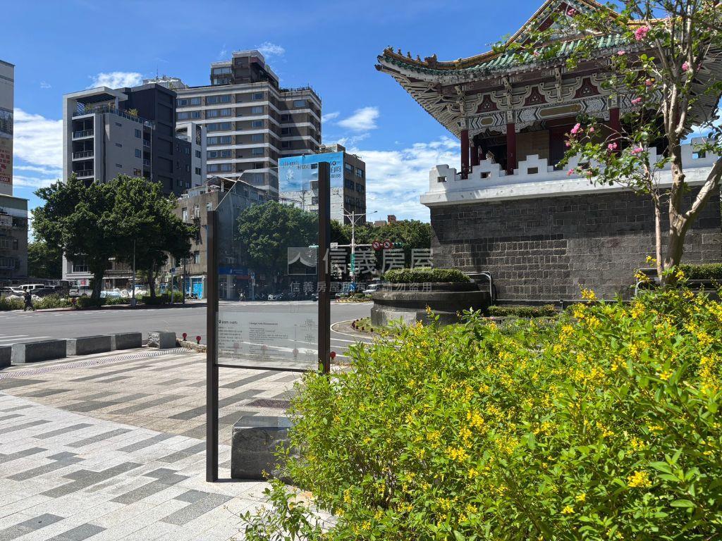 敦年凱旋樹海豪邸房屋室內格局與周邊環境