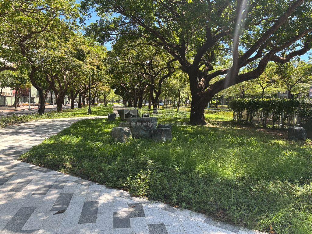 敦年凱旋樹海豪邸房屋室內格局與周邊環境