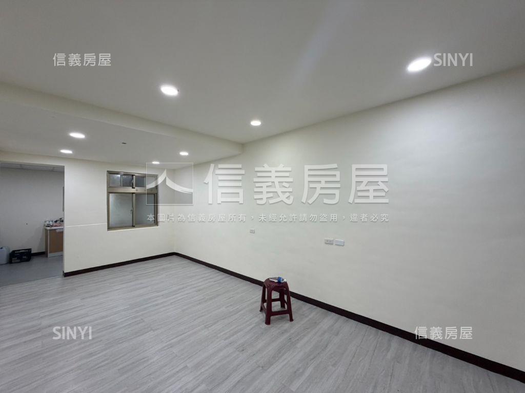 平鎮南勢新光美透天房屋室內格局與周邊環境
