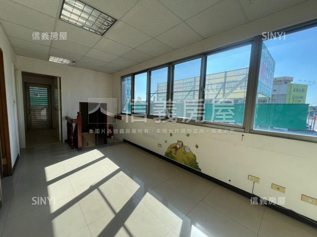 中華西路近國一樓店房屋室內格局與周邊環境